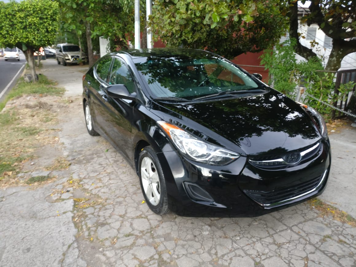 Hyundai Elantra 2013